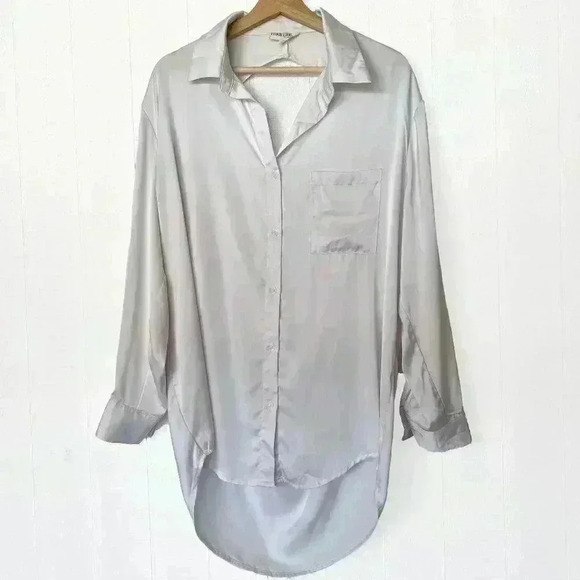 Peach Love Hi Low White Womens Button Up Blouse Size Medium - Picture 1 of 6